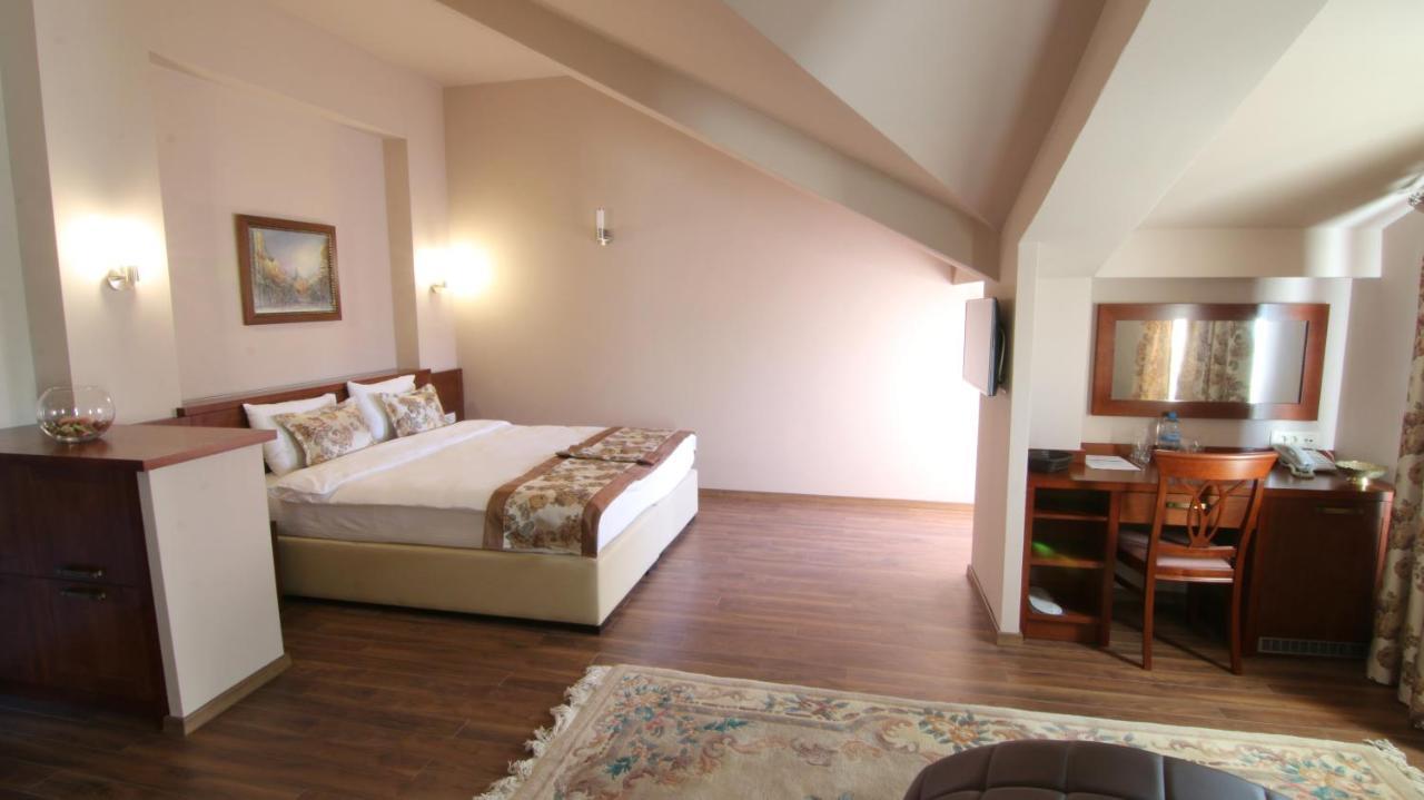 Hotel Vlaho Skopje Eksteriør billede